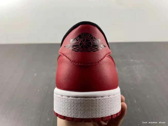 Rep LUCY Air Retro Low Jordan 705329-600 Chicago 1 0526